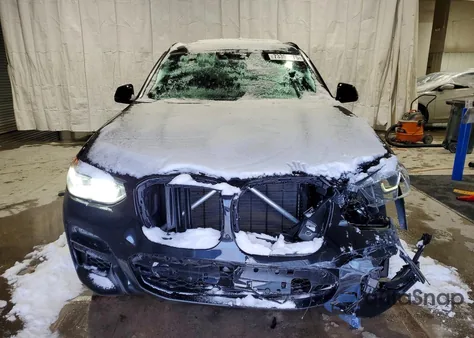 2021 BMW X3 xDrivem40I z USA, uszkodzony, nr VIN 5UXTY9C04M9E13550